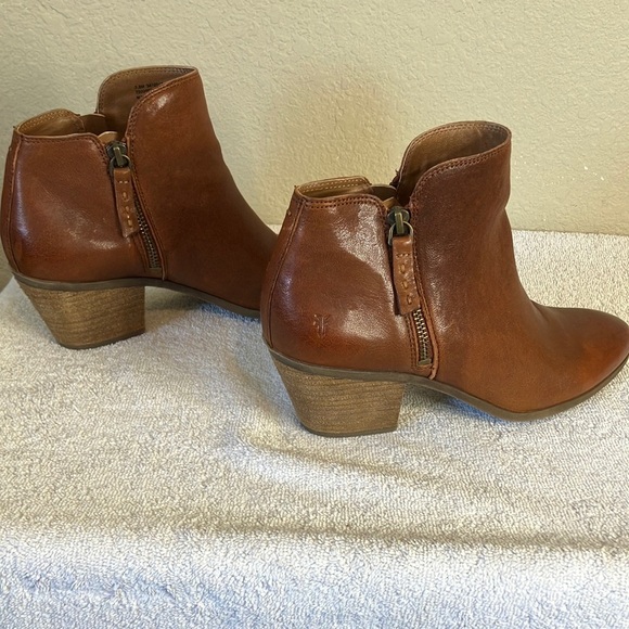 Frye Brown Ankle Boots - Picture 3 of 7